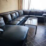 Дава се под наем Тристаен апартамент в с. Златуша, Област София-област - 100 кв.м за 600 € - Снимка #1