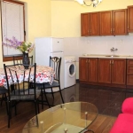 Дава се под наем Двустаен апартамент в София, Център - 55 кв.м за 430 € - Снимка #1