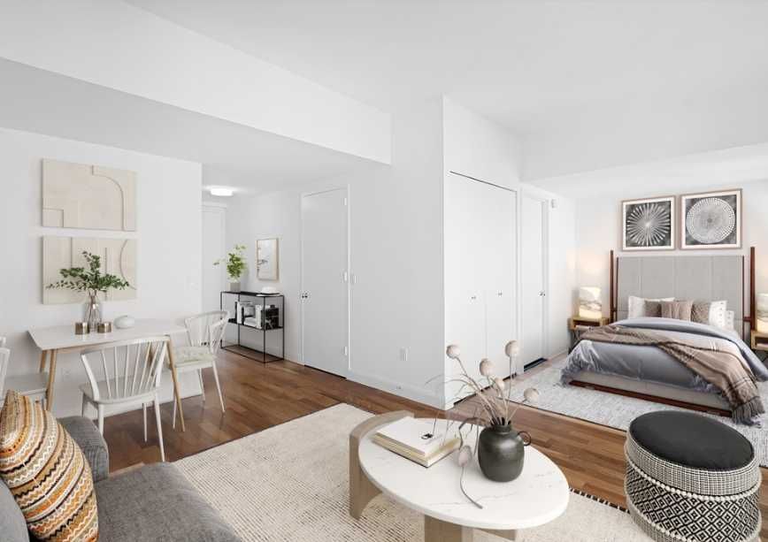 Дава се под наем Едностаен апартамент в Пловдив, Център - 42 кв.м за 137.7 € - Снимка #1