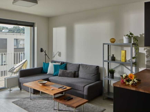 Дава се под наем Двустаен апартамент в Пловдив, Кършияка - 62 кв.м за 239.7 € - Снимка #1