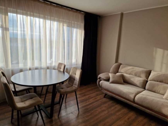 Дава се под наем Тристаен апартамент в София, Свобода - 75 кв.м за 714 € - Снимка #1