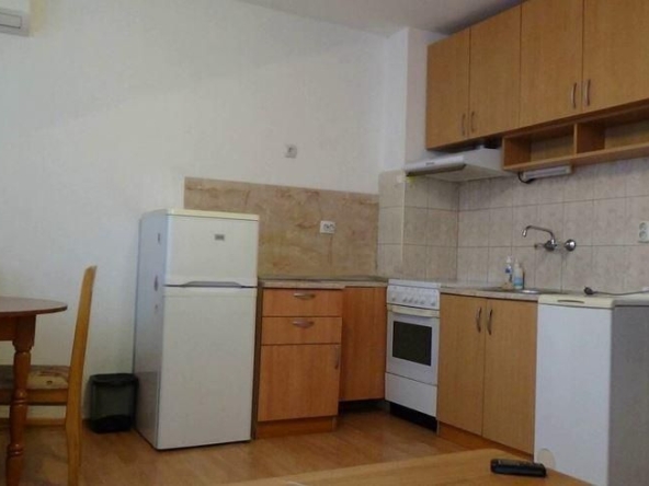 Дава се под наем Двустаен апартамент в Бургас, Възраждане - 60 кв.м за 306 € - Снимка #1