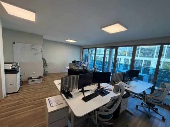 Четиристаен апартамент в София, Хиподрума - 168 кв.м за 2703 €/кв.м - Снимка #1