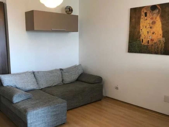Дава се под наем Тристаен апартамент в Пловдив, Мараша - 83 кв.м за 346.8 € - Снимка #1
