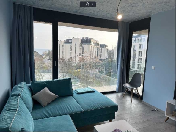 Дава се под наем Двустаен апартамент в к.к. Св.Св. Константин и Елена - 60 кв.м за 747.66 € - Снимка #1