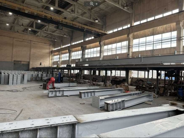 Дава се под наем Склад в Варна, Западна промишлена зона - 756 кв.м за 2714.73 € - Снимка #1