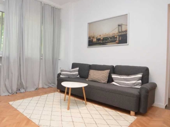 Дава се под наем Тристаен апартамент в Пловдив, Тракия - 90 кв.м за 270.3 € - Снимка #1