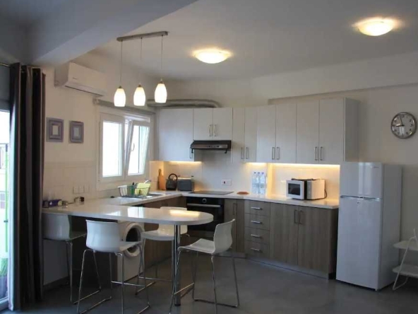 Дава се под наем Двустаен апартамент в Пловдив, Изгрев - 58 кв.м за 234.6 € - Снимка #1