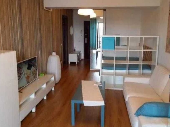 Дава се под наем Едностаен апартамент в Пловдив, Гагарин - 40 кв.м за 153 € - Снимка #1