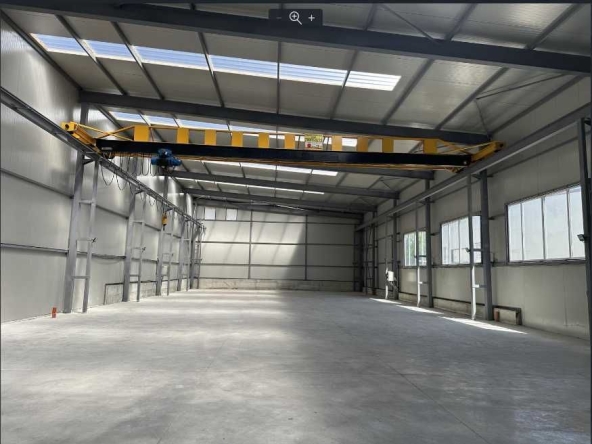 Дава се под наем Склад в Варна, Западна промишлена зона - 660 кв.м за 3298.68 € - Снимка #1