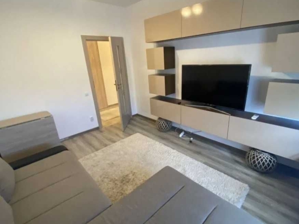 Дава се под наем Четиристаен апартамент в Пловдив, Каменица 1 - 120 кв.м за 372.3 € - Снимка #1