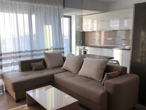 Дава се под наем Двустаен апартамент в Пловдив, Остромила - 65 кв.м за 295.8 € - Снимка #1