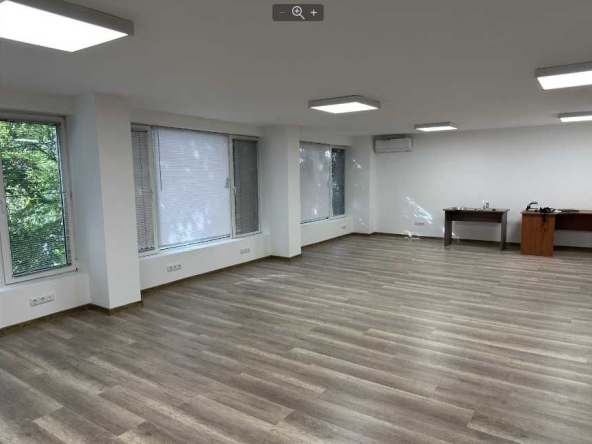 Офис в Варна, Център - 93 кв.м за 1126 €/кв.м - Снимка #1