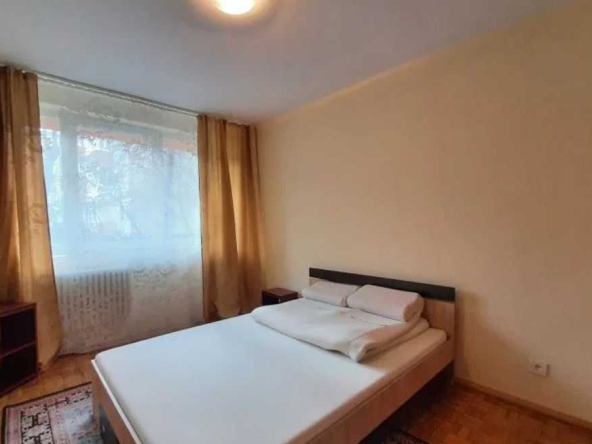 Дава се под наем Тристаен апартамент в Пловдив, Въстанически - 90 кв.м за 316.2 € - Снимка #1