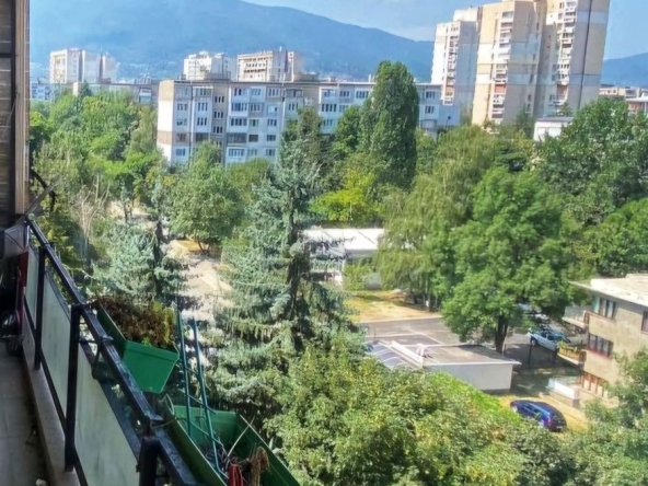 Тристаен апартамент в София, Бъкстон - 84 кв.м за 2261 €/кв.м - Снимка #1