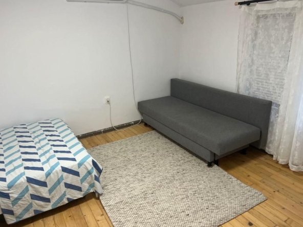 Дава се под наем Двустаен апартамент в София, Център - 42 кв.м за 650 € - Снимка #1