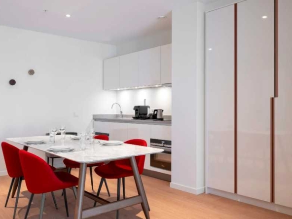 Дава се под наем Двустаен апартамент в Пловдив, Централна гара - 40 кв.м за 265.2 € - Снимка #1