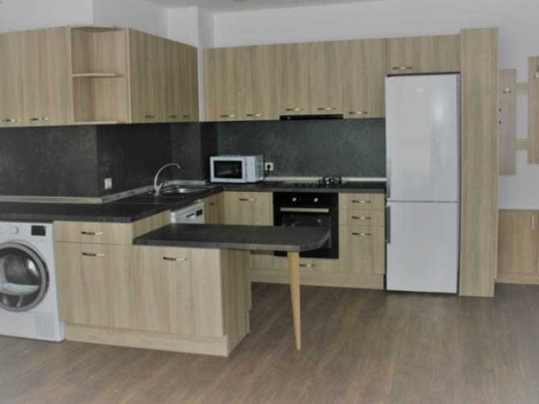 Дава се под наем Двустаен апартамент в София, Студентски град - 65 кв.м за 425 € - Снимка #1