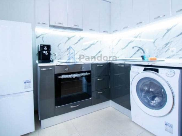 Дава се под наем Двустаен апартамент в София, Банишора - 55 кв.м за 488.58 € - Снимка #1