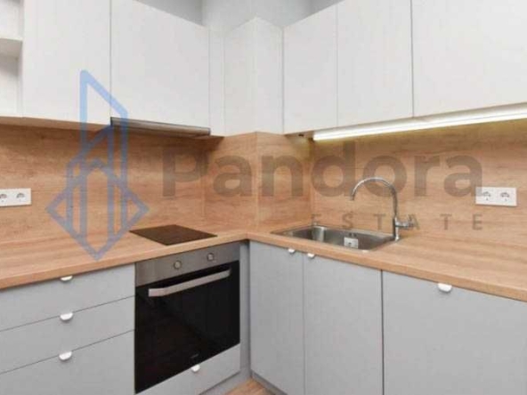 Дава се под наем Тристаен апартамент в София, Гео Милев - 80 кв.м за 698.19 € - Снимка #1