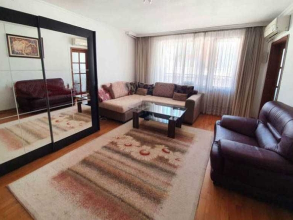 Дава се под наем Тристаен апартамент в София, Белите брези - 115 кв.м за 549 € - Снимка #1