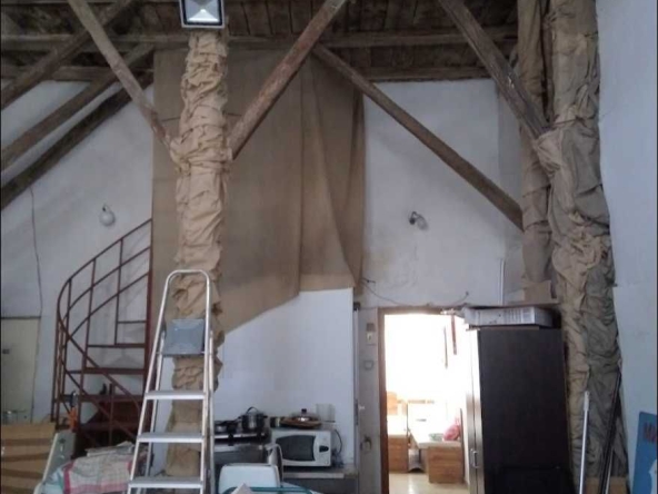 Дава се под наем Склад в Варна, ЖП Гара - 130 кв.м за 408 € - Снимка #1