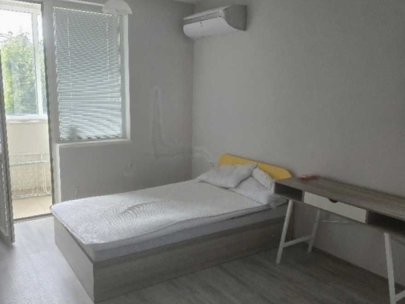 Дава се под наем Двустаен апартамент в София, Павлово - 65 кв.м за 598.23 € - Снимка #1