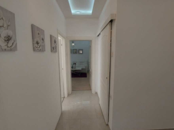 Дава се под наем Двустаен апартамент в София, Център - 68 кв.м за 847.62 € - Снимка #1