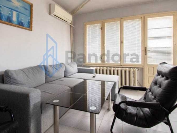 Дава се под наем Тристаен апартамент в София, Витоша - 90 кв.м за 575 € - Снимка #1