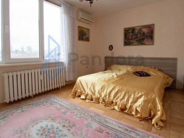 Дава се под наем Тристаен апартамент в София, Банишора - 100 кв.м за 523.26 € - Снимка #1