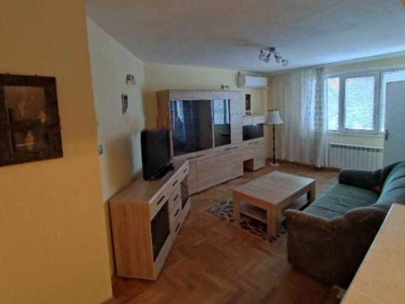 Дава се под наем Двустаен апартамент в София, Лозенец - 60 кв.м за 425 € - Снимка #1