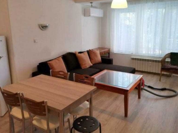 Дава се под наем Двустаен апартамент в София, Оборище - 45 кв.м за 450 € - Снимка #1