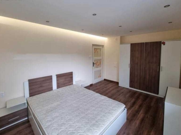 Дава се под наем Двустаен апартамент в София, Павлово - 70 кв.м за 425 € - Снимка #1