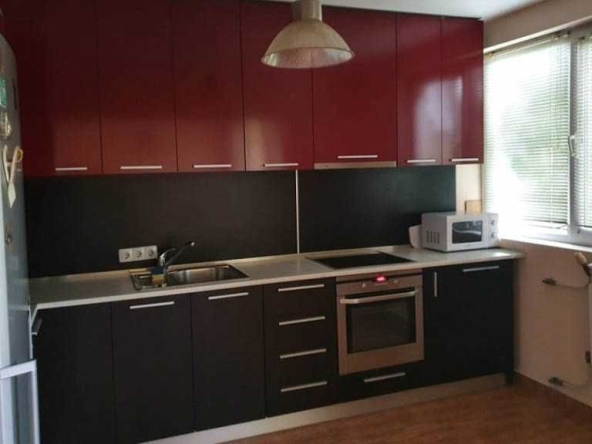 Дава се под наем Двустаен апартамент в София, Изток - 75 кв.м за 450 € - Снимка #1