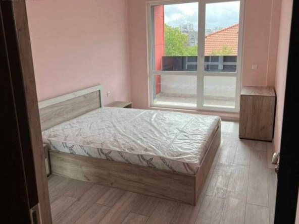 Дава се под наем Тристаен апартамент в София, Банишора - 97 кв.м за 525 € - Снимка #1