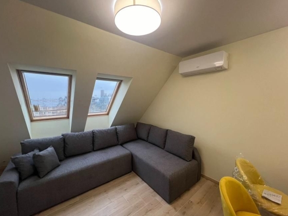 Дава се под наем Тристаен апартамент в София, Зона Б-5 - 80 кв.м за 1200 € - Снимка #1