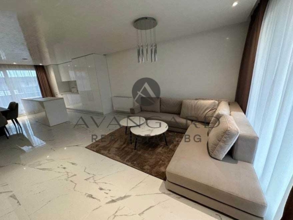 Четиристаен апартамент в Пловдив, Остромила - 276 кв.м за 1250 €/кв.м - Снимка #1