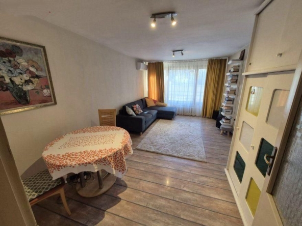 Дава се под наем Тристаен апартамент в София, Лагера - 104 кв.м за 697.17 € - Снимка #1
