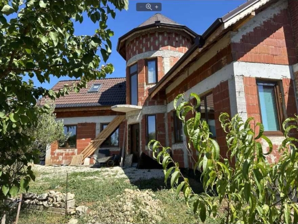 Къща в Варна, Център - 200 кв.м за 638 €/кв.м - Снимка #1
