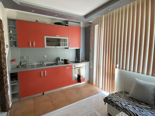 Дава се под наем Тристаен апартамент в Пловдив, Кючук Париж - 68 кв.м за 400 € - Снимка #1
