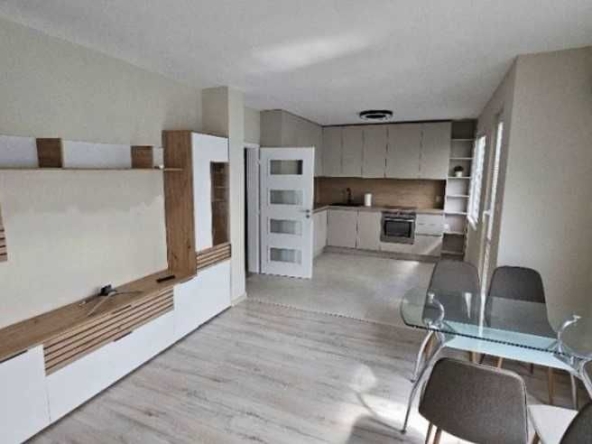 Дава се под наем Двустаен апартамент в София, Изток - 75 кв.м за 714 € - Снимка #1