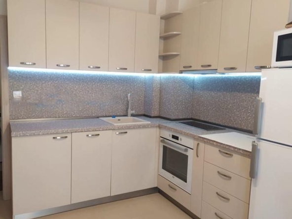 Дава се под наем Двустаен апартамент в Пловдив, Тракия - 60 кв.м за 450 € - Снимка #1