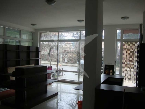Магазин в с. Равда, Област Бургас - 172 кв.м за 400 €/кв.м - Снимка #1