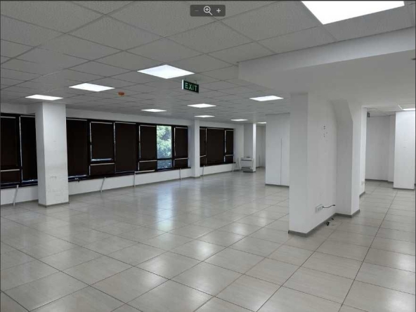 Дава се под наем Офис в Варна, Трошево - 501 кв.м за 3690.36 € - Снимка #1