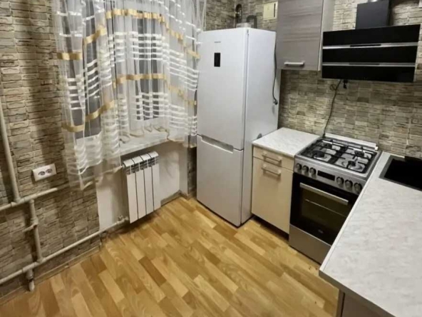 Дава се под наем Двустаен апартамент в София, Център - 56 кв.м за 387.6 € - Снимка #1