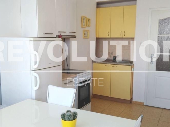 Дава се под наем Тристаен апартамент в Варна, ВИНС - 85 кв.м за 500 € - Снимка #1