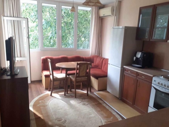 Дава се под наем Тристаен апартамент в София, Зона Б-5 - 60 кв.м за 650 € - Снимка #1