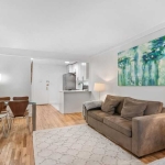 Дава се под наем Едностаен апартамент в Пловдив, Център - 15 кв.м за 178.5 € - Снимка #1