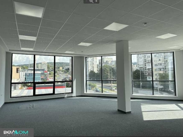 Дава се под наем Офис в Варна, Младост 1 - 160 кв.м за 1280 € - Снимка #1