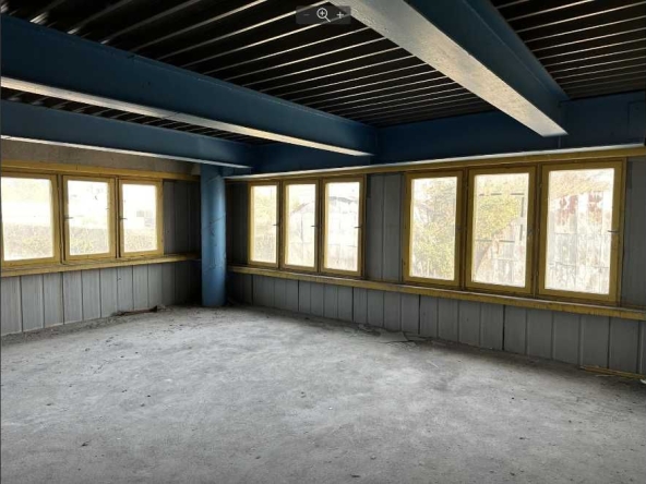 Склад в Варна, Център - 380 кв.м за 343 €/кв.м - Снимка #1